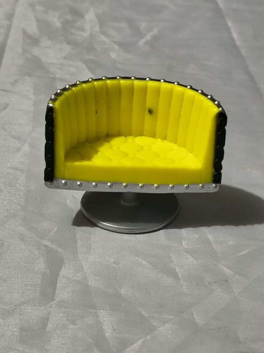 LOL SURPRISE Doll Clubhouse Replacement Chairs Yellow Part piece Accessory